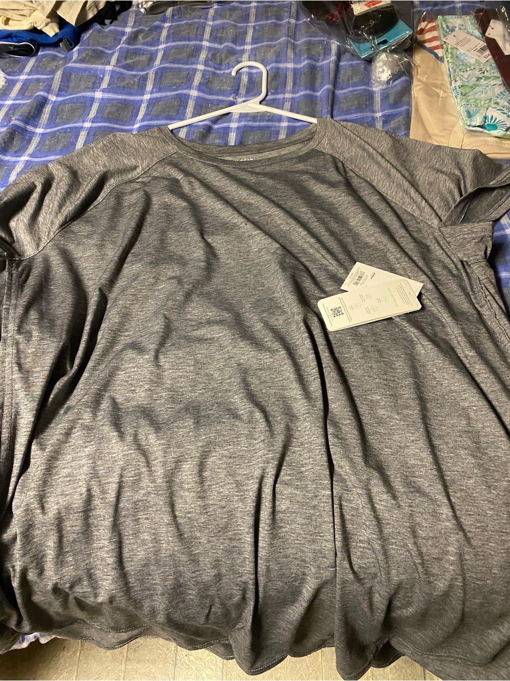 Kohl's Heather Gray Short Sleeve Crew Tee